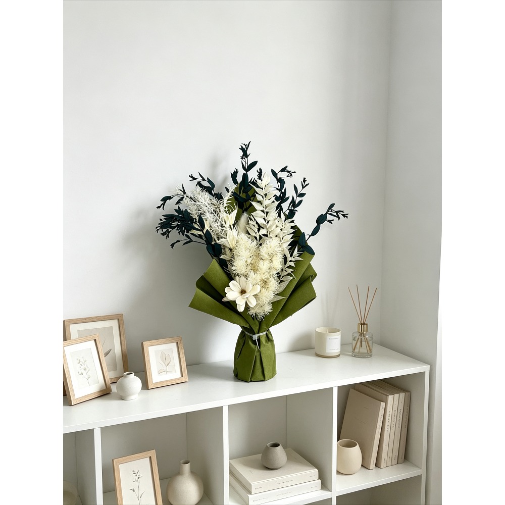 Eucalyptus Preserved - Preserved Dried Flower Bouquet, White Daisy,
